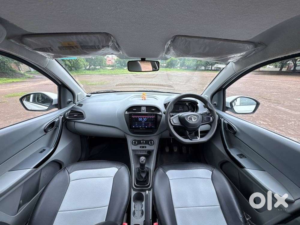 Tata Tigor Xe, 2020, Petrol