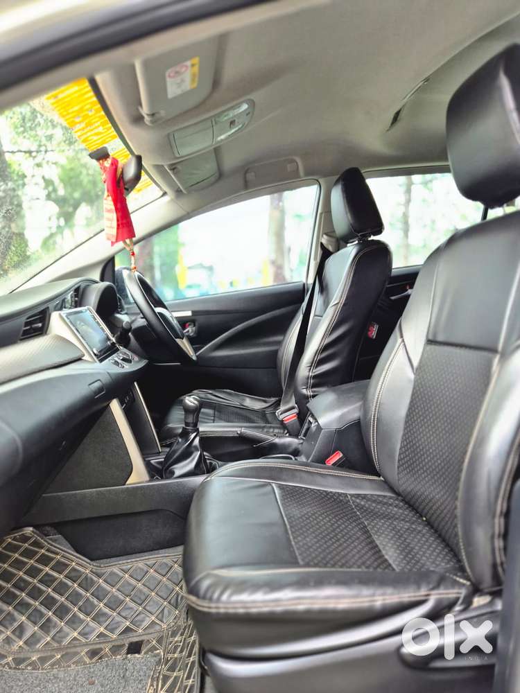 Toyota Innova Crysta 2.4 Gx Limited Edition 8 Str, 2023, Diesel
