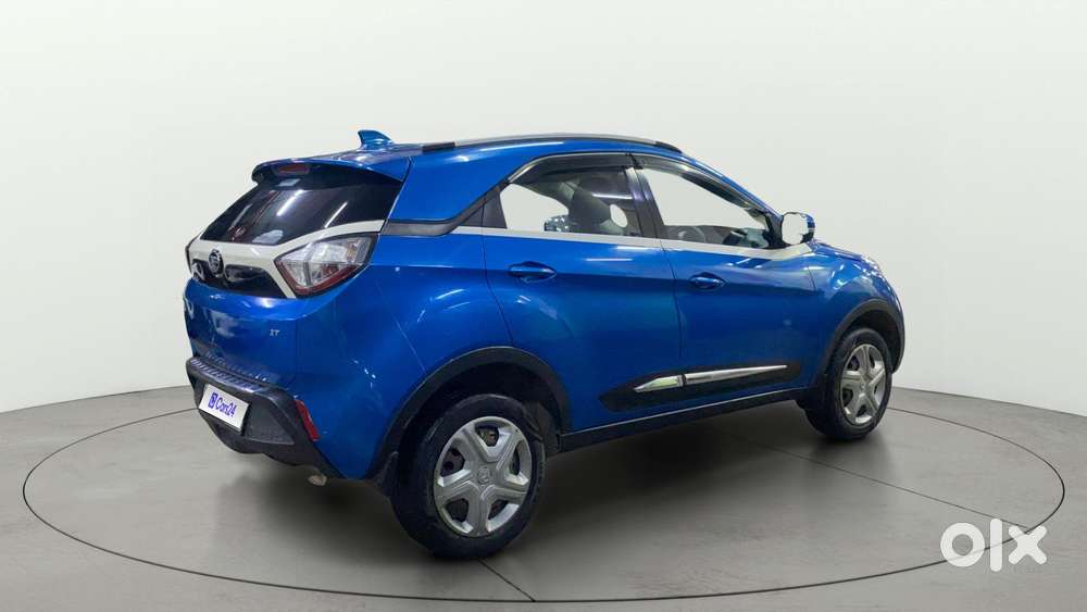 Tata Nexon 1.2 Revotron Xt, 2018, Petrol