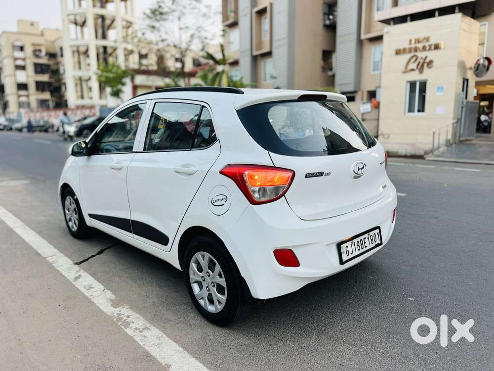 Hyundai Grand I10 1.2 Crdi Sportz Option, 2015, Diesel