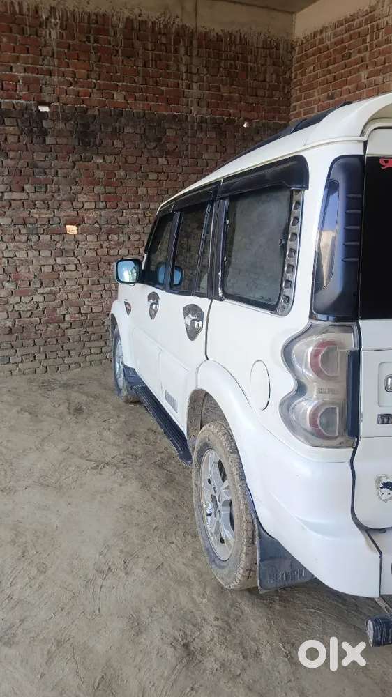 Mahindra Scorpio 2015 Diesel 125000 Km Driven