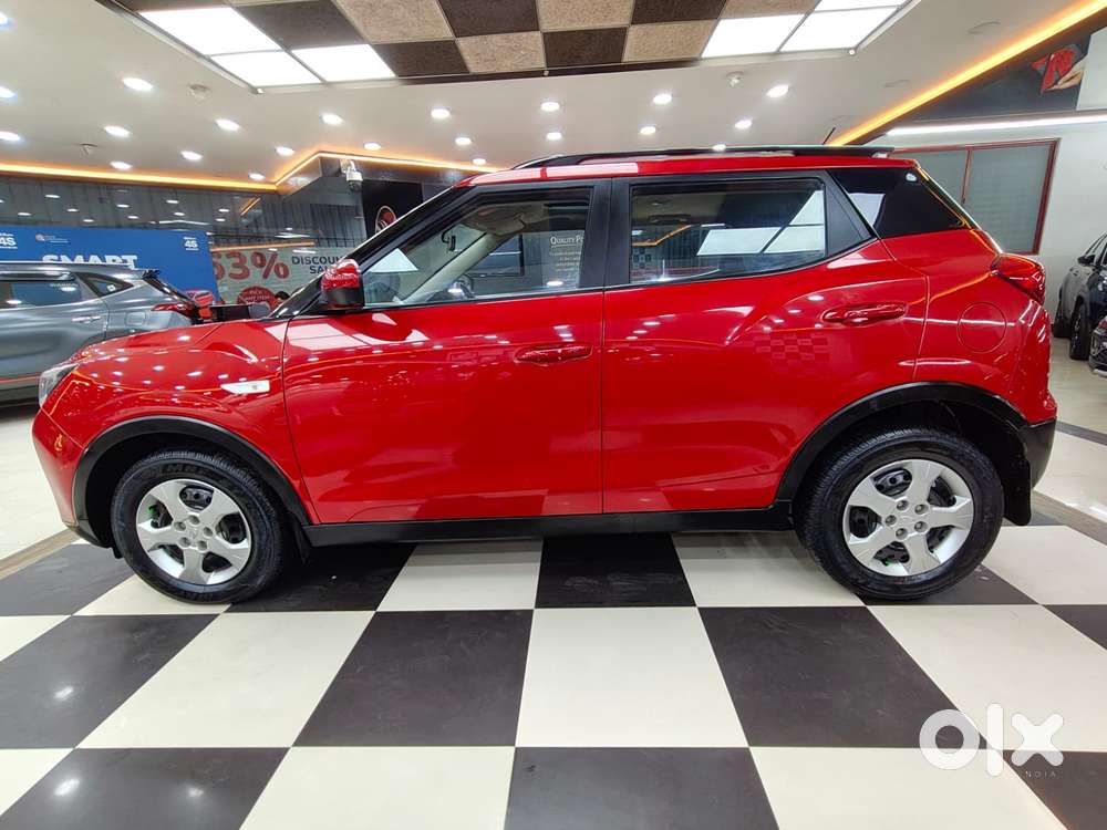 Mahindra Xuv300 1.2 W6 Amt Petrol, 2022, Petrol