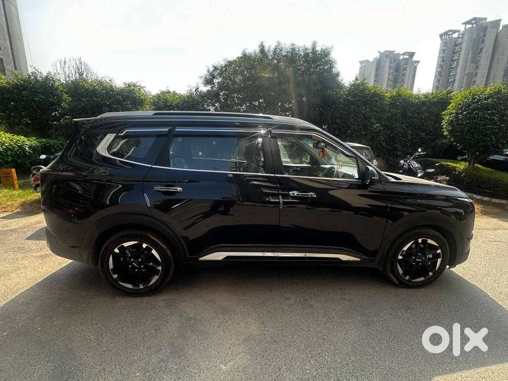 Kia Carens Clavis, 2025, Petrol