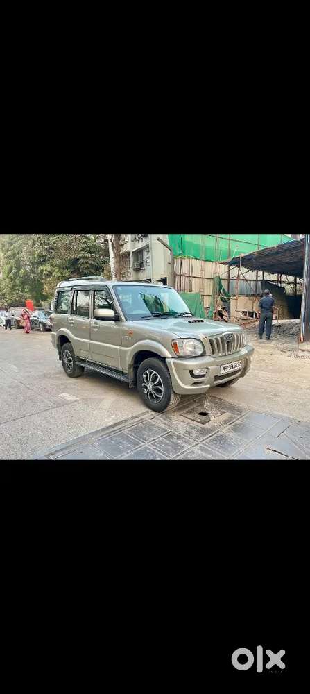 Mahindra Scorpio Diesel S10 2015