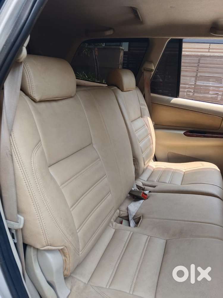 Toyota Innova 2.5 Vx 8 Seater Bs Iv, 2012, Diesel