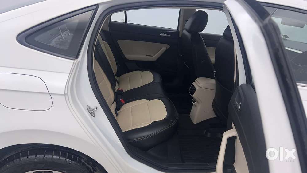 Volkswagen Virtus Highline Plus 1.0 Tsi At, 2022, Petrol