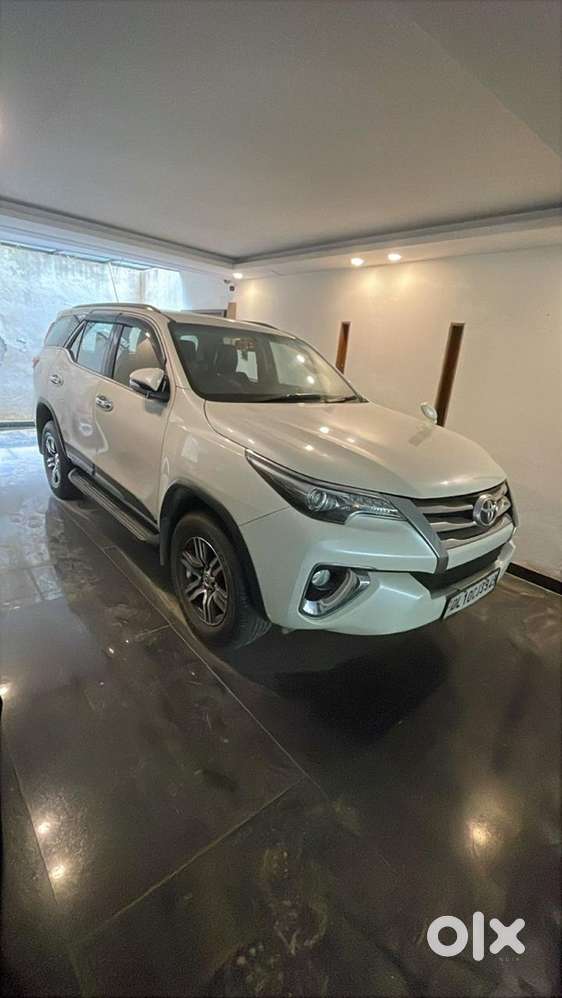 Toyota Fortuner 2017 Diesel 72000 Km Driven
