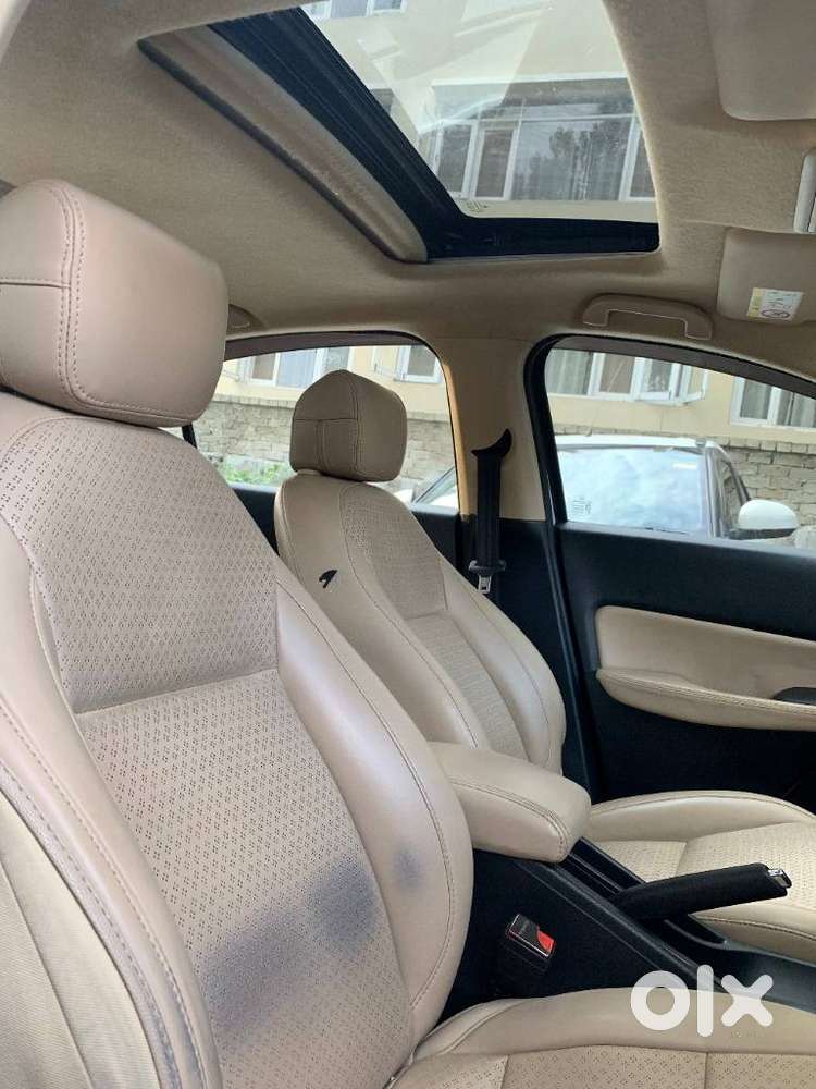 Honda City Vx Petrol Mt, 2023, Petrol