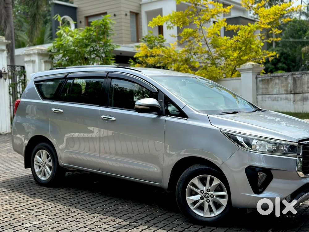 Toyota Innova Crysta 2017