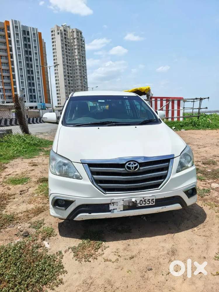 Toyota Innova V Diesel 2014