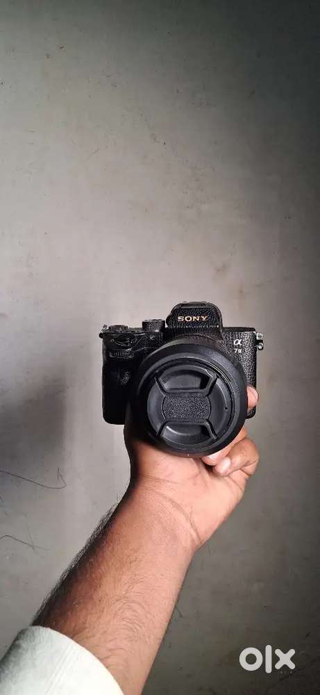 Sony A7 M3 with 28-70 kit lens