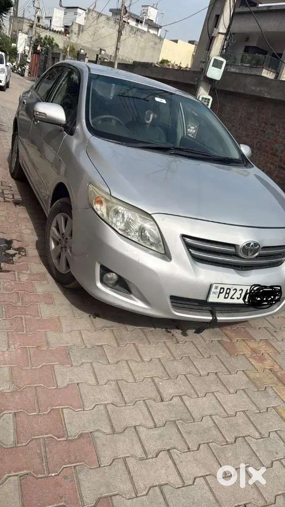 Toyota Corolla Altis 2010