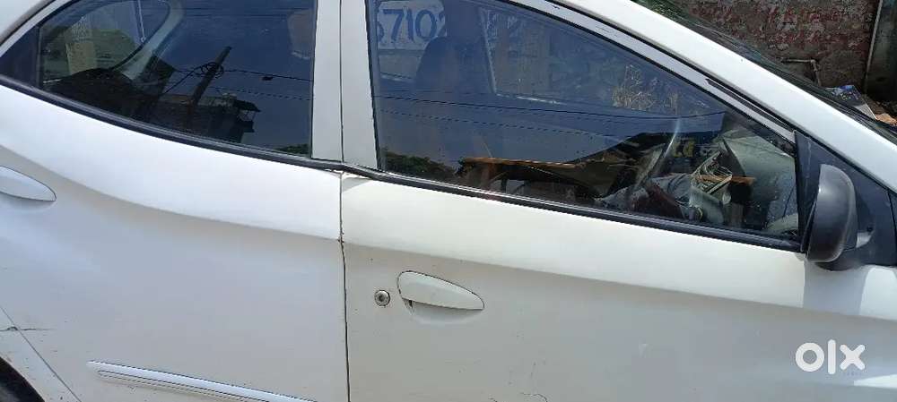 Hyundai Eon 2014 Petrol 100000 Km Driven