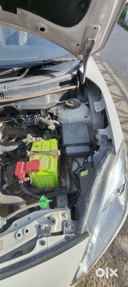 Maruti Suzuki Swift Vxi Optional, 2020, Petrol