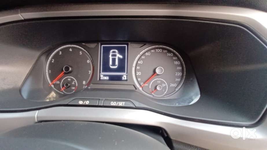 Volkswagen Taigun 1.0 Tsi Highline At, 2022, Petrol