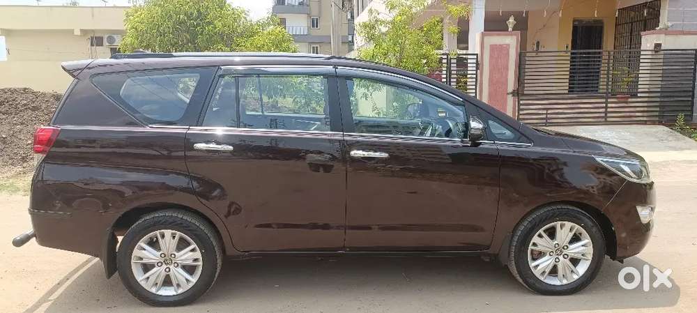Ts Innova Crysta 2.8 Z Automatic