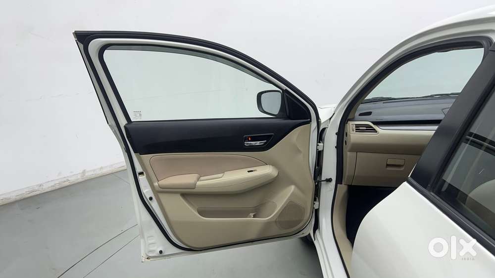 Maruti Suzuki Dzire 1.2 Vxi, 2022, Petrol