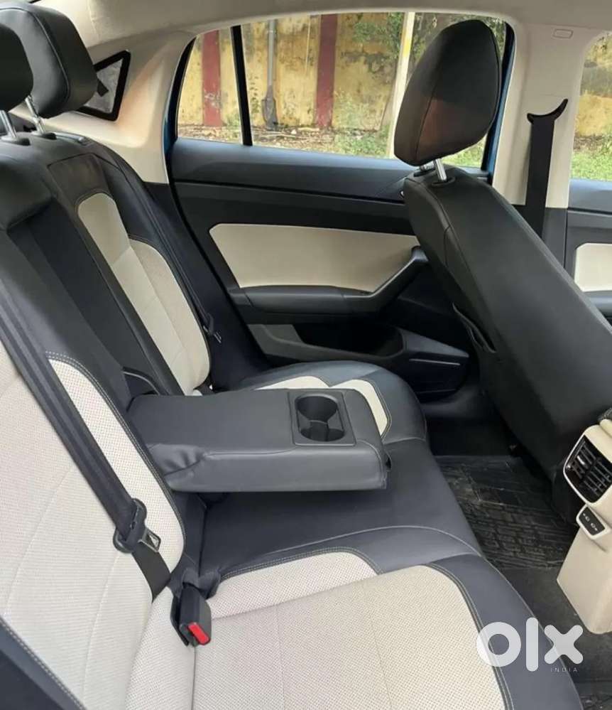 Skoda Slavia Style 1.0l Tsi At, 2022, Petrol