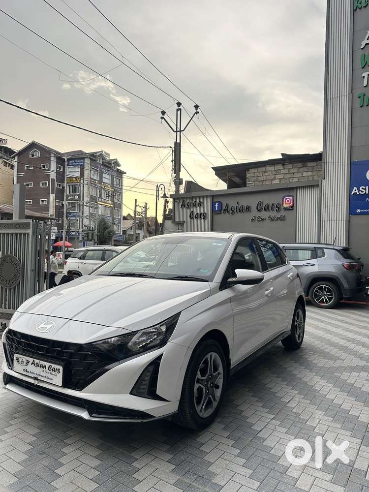 Hyundai I20 Sportz 1.2 Ivt, 2024, Petrol