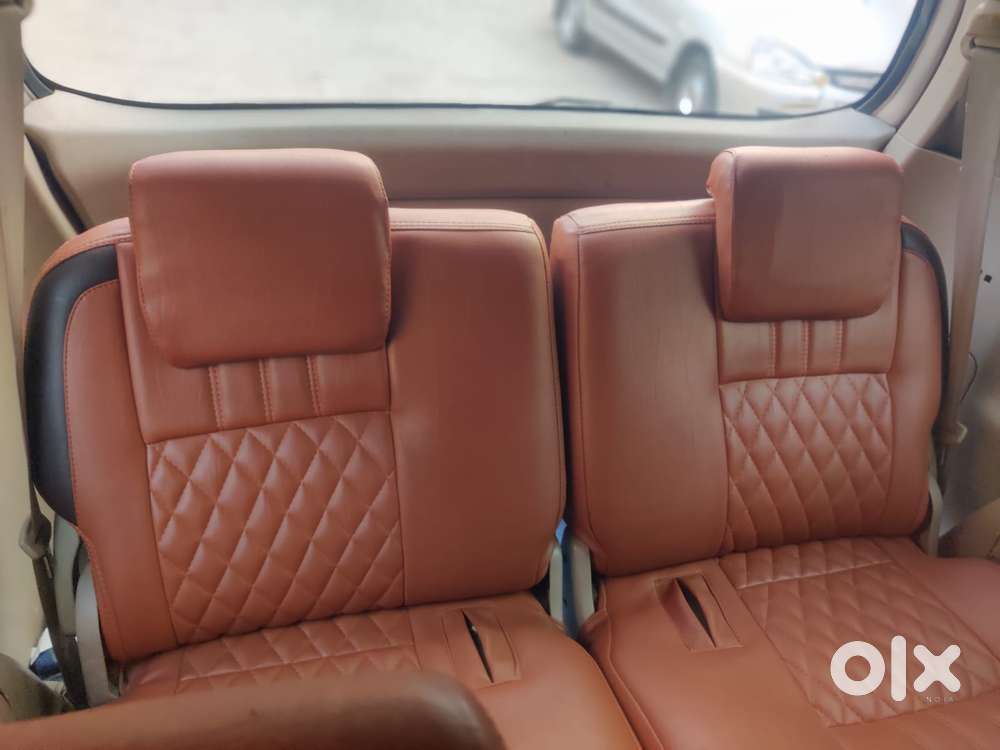 Toyota Innova 2004-2011 2.5 V Diesel 8-seater, 2011, Diesel