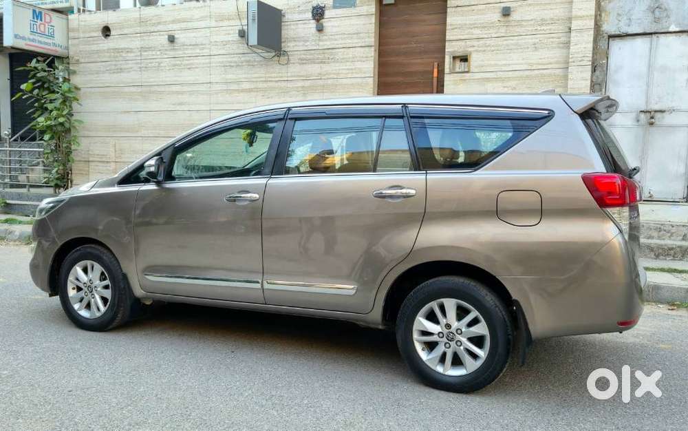 Toyota Innova Crysta 2.8z Automatic, 2017, Diesel