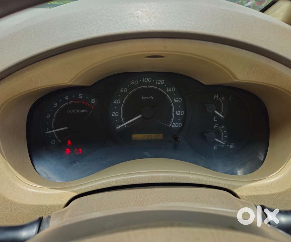 Toyota Innova 2.5 G (diesel) 8 Seater, 2006, Diesel