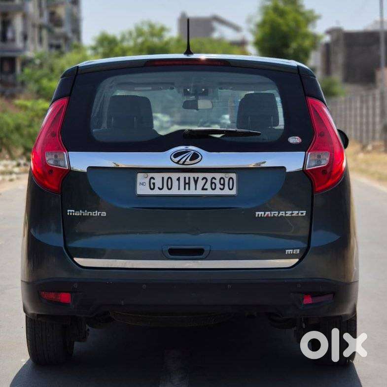 Mahindra Marazzo M8, 2018, Diesel