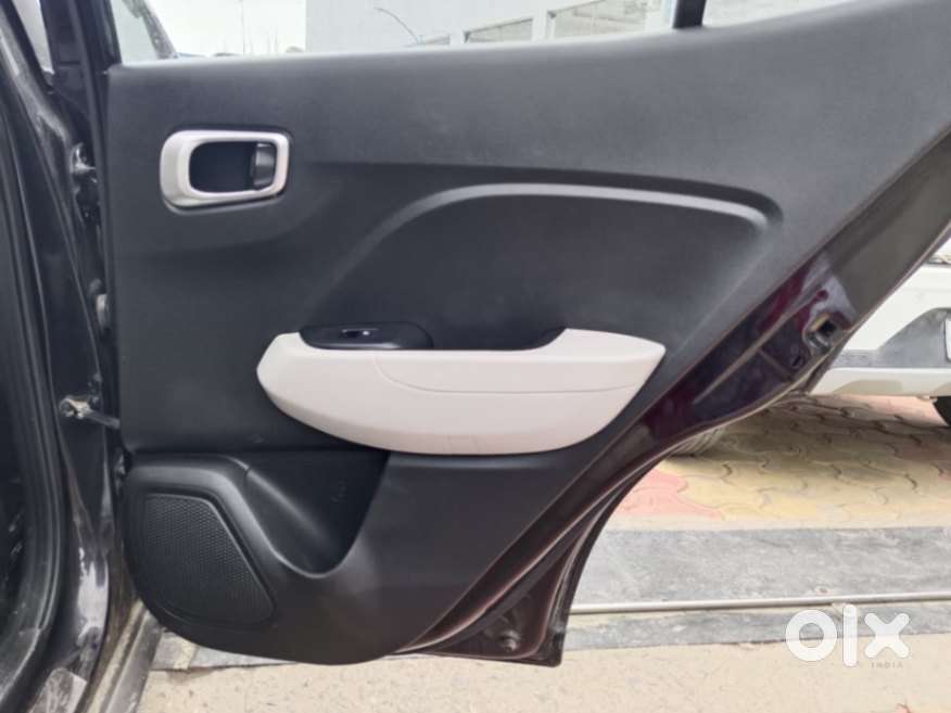 Hyundai Venue Sx Mt, 2022, Petrol