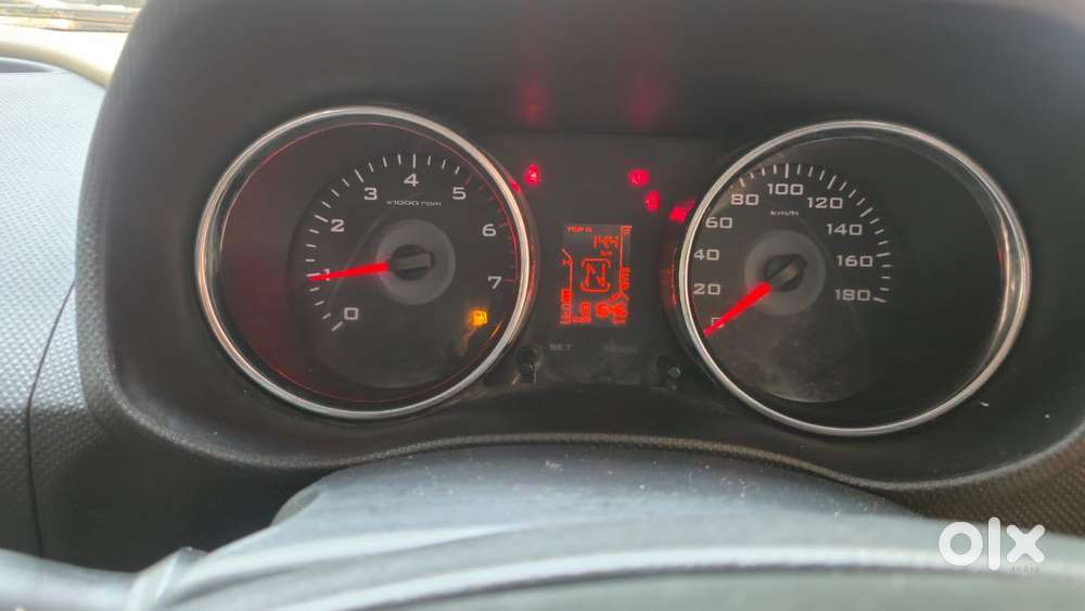 Mahindra Tuv 300 T8, 2017, Diesel