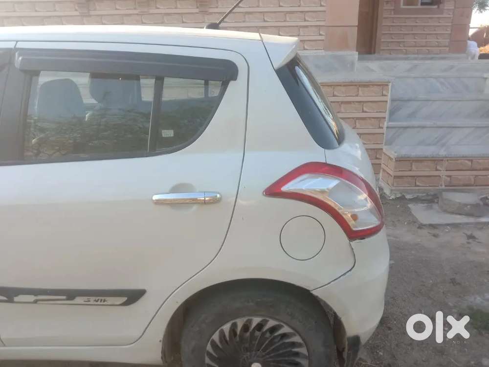 Maruti Suzuki Swift 2015