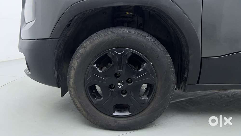 Tata Punch Accomplished Mt Sunroof, 2024, Petrol