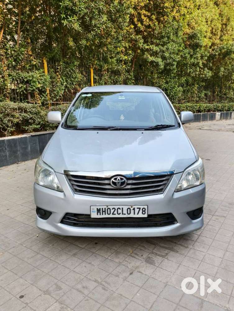 Toyota Innova 2.5 Vx 8 Seater Bs Iv, 2012, Diesel