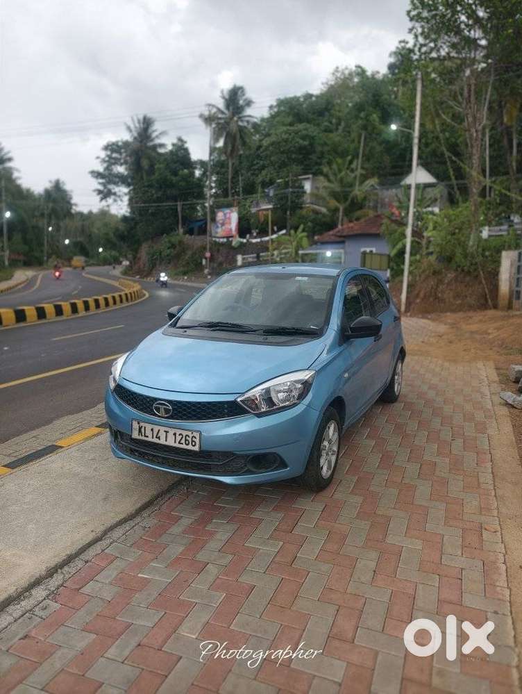 Tata Tiago, 2016, Petrol