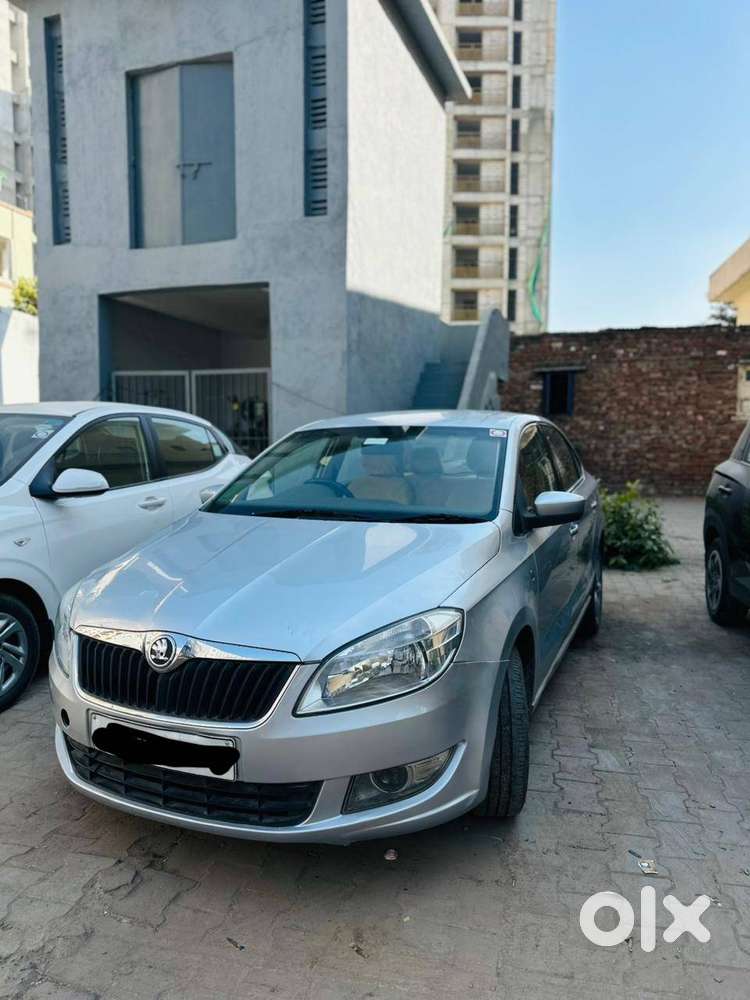 Skoda Rapid Elegance 2014