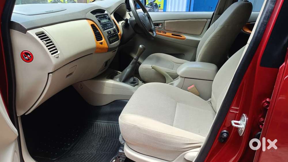 Toyota Innova 2.5 V 7 Str, 2011, Diesel