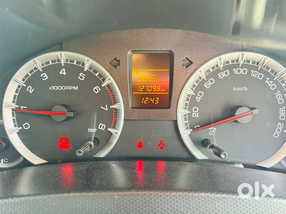 Maruti Suzuki Swift Vxi 1.2 Abs Bs-iv, 2017, Petrol