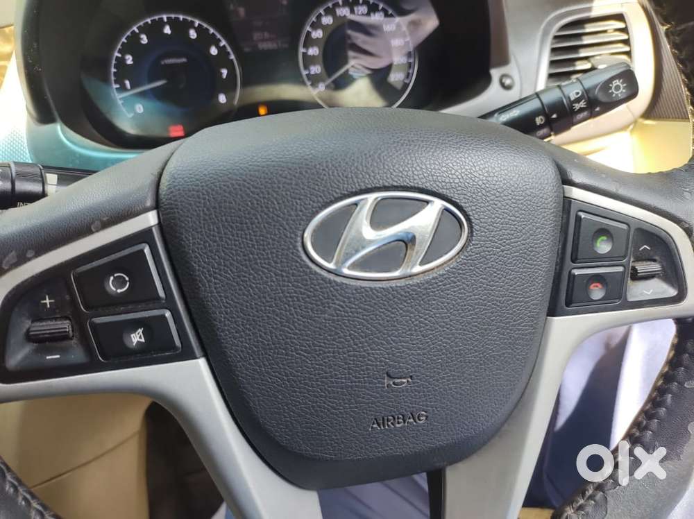 Hyundai Verna Fluidic 1.6 Vtvt Sx Opt, 2013, Petrol