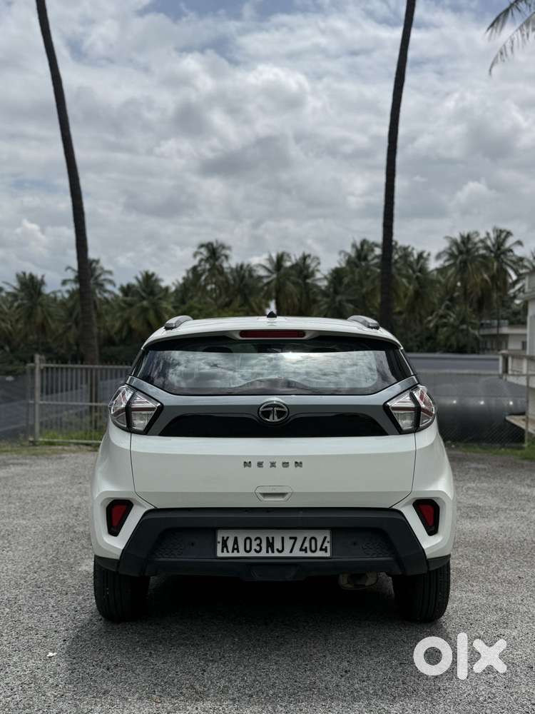Tata Nexon 1.2 Revotron Xma Amt (s), 2021, Petrol
