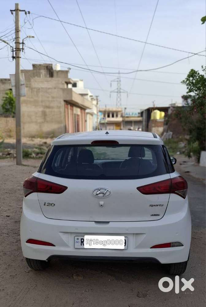 Hyundai Elite I20 Sportz (o) 1.4, 2016, Diesel