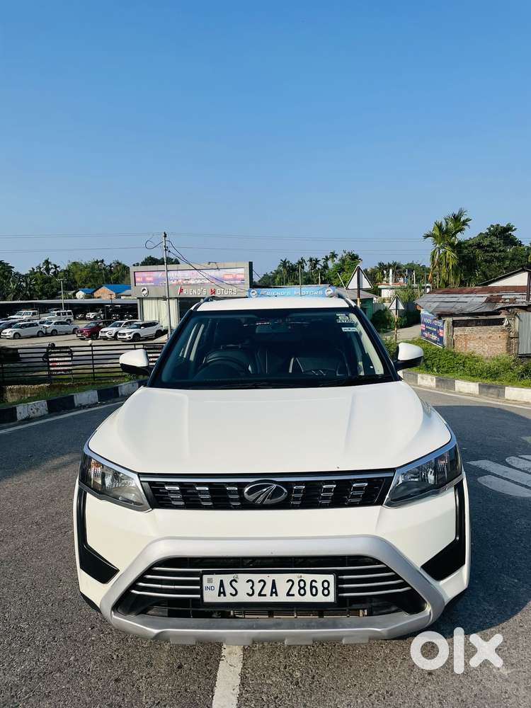 Mahindra Xuv300 W6, 2022, Petrol