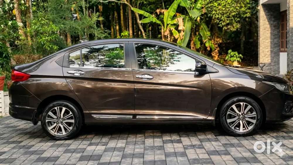 2018 Honda City V Cvt  Full Company Service  Owner Going Abroad