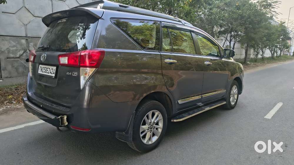 Toyota Innova Crysta 2.4 G Mt, 2017, Diesel