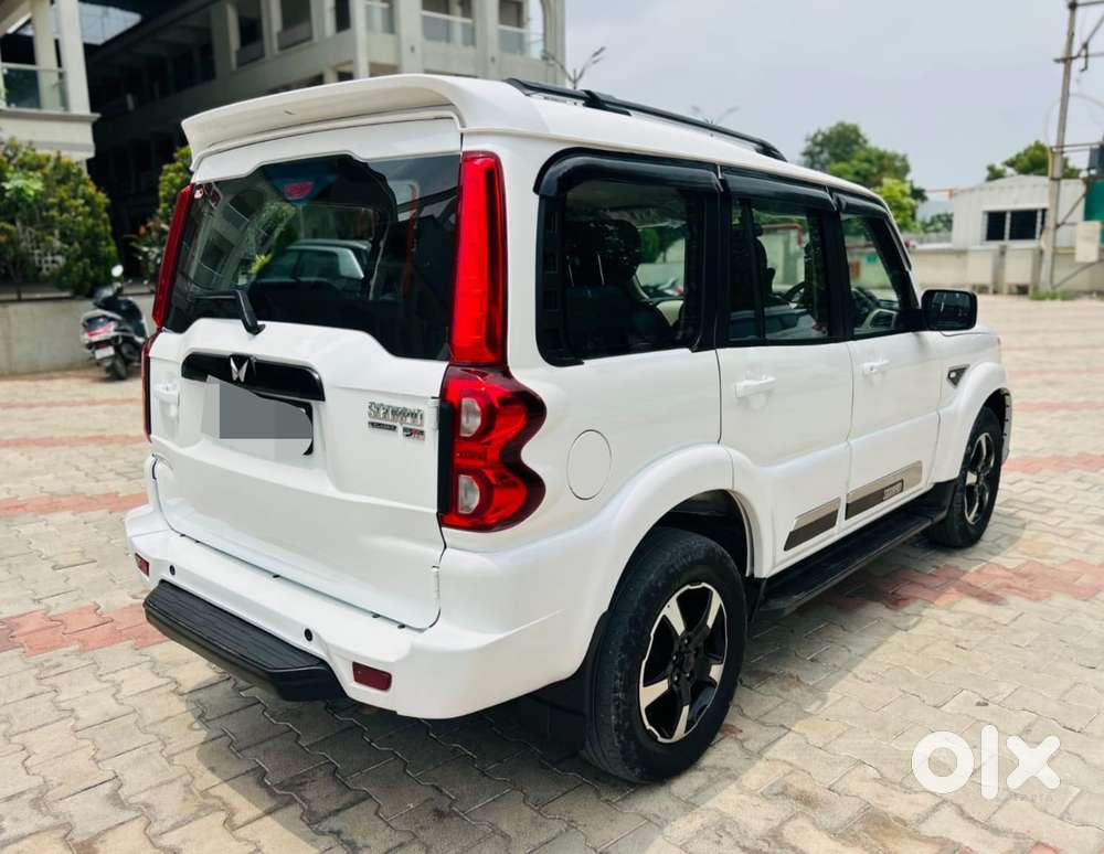 Mahindra Scorpio Classic 2.2 S 11 Mt 7 Str, 2024, Diesel