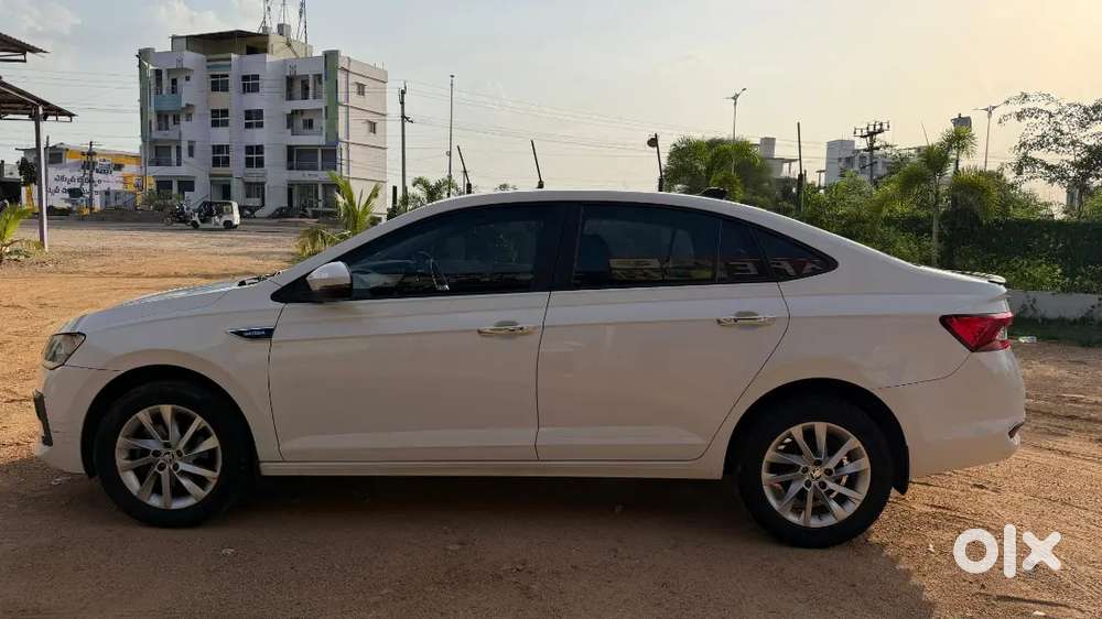 Skoda Slavia 2023 Petrol 49990 Km Driven