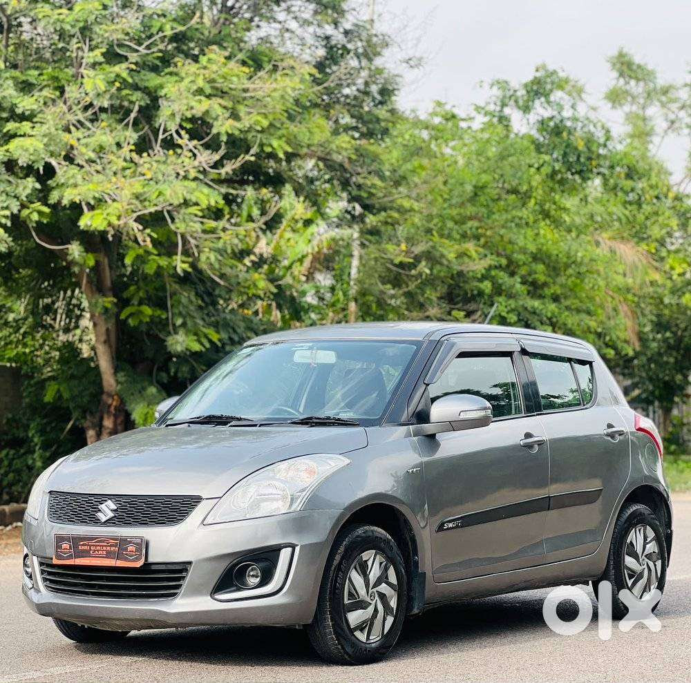 Maruti Suzuki Swift Vxi + Manual, 2017, Petrol