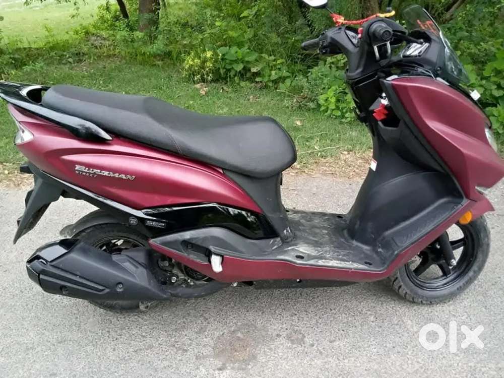 Burgman Street 125 Petrol