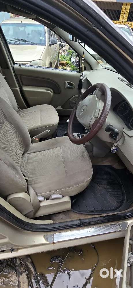 Mahindra Logan 2007