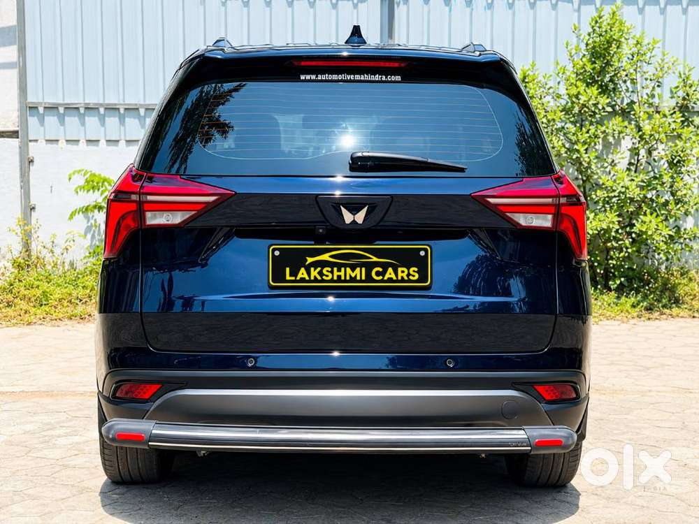 Mahindra Xuv700 2.0 Ax 7 Petrol At Str, 2024, Petrol