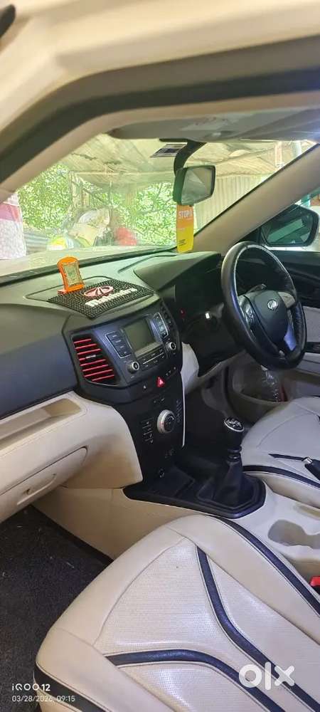 Xuv 300 W6 Diesel Suroof