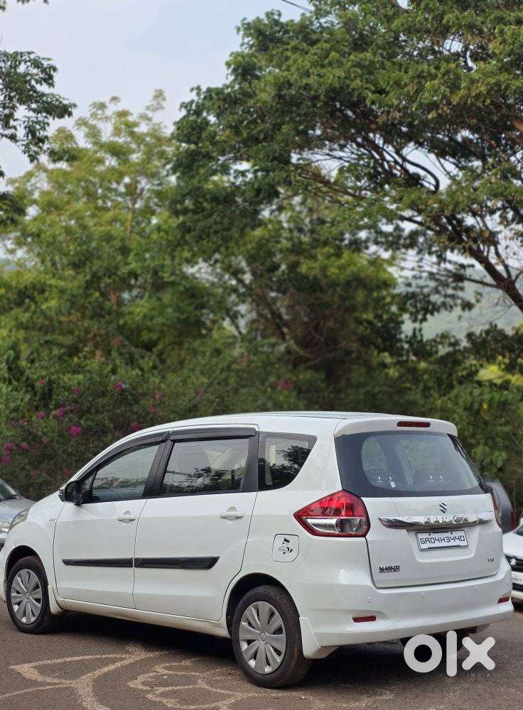Maruti Suzuki Ertiga Vxi Shvs, 2017, Petrol